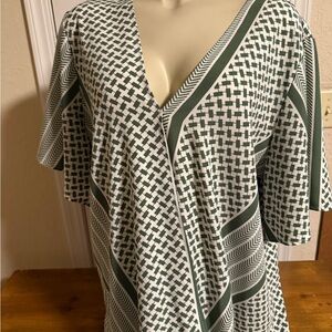 BloomChic Green and White Patterned Blouse